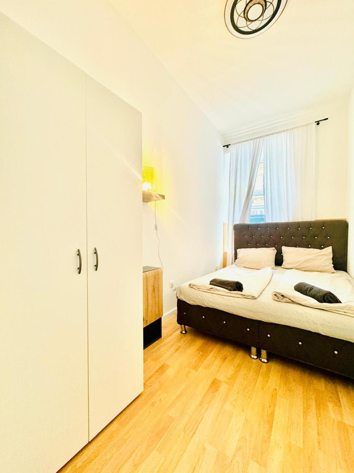 Comfy In A Shared Apt, 8min To Rathausplatz * Vienna